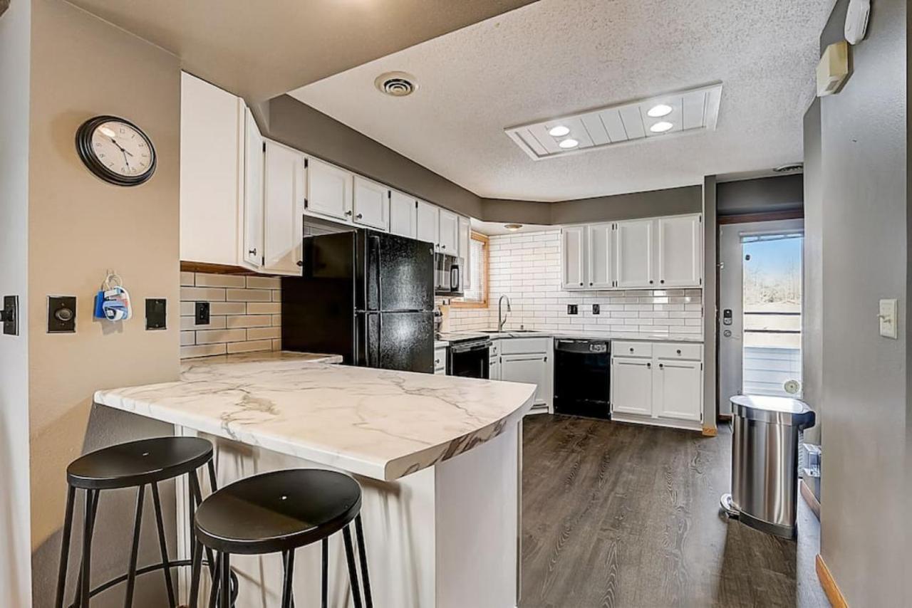 Family Dreams Condo At Lighthouse Cove Wisconsin Dells Exterior photo
