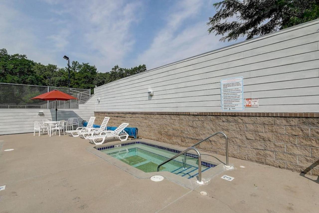 Family Dreams Condo At Lighthouse Cove Wisconsin Dells Exterior photo